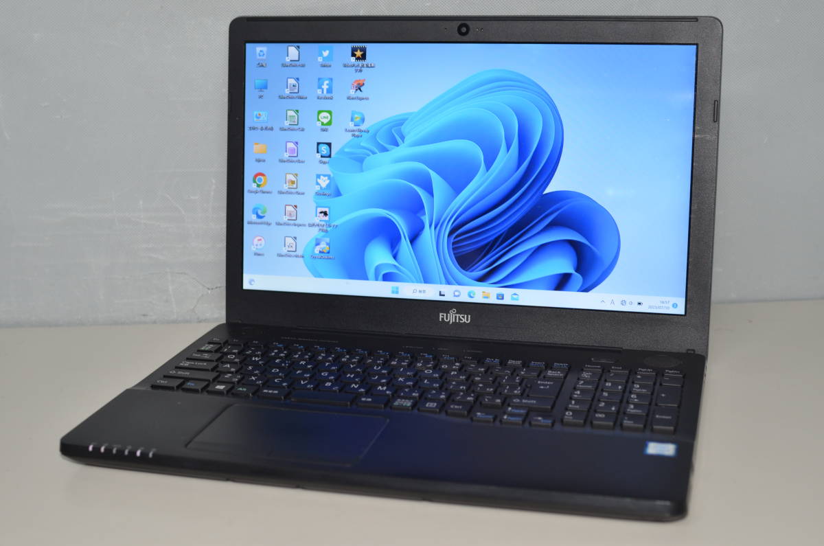 ノートパソコン Windows11+office 富士通 AH45/X core i3-6100U/メモリ
