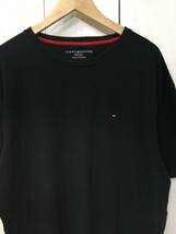 Tommy Hilfiger トミーヒルフィガー コットン半袖Tシャツ Tシャツ 胸ロゴ メンズXXL 大きめ 黒 良品綺麗_画像2