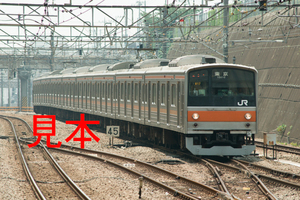 鉄道写真データ（JPEG）、00111079、205系（M17編成）、JR武蔵野線、新秋津駅、2013.07.11、（6593×4400）