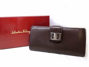 フェラガモ 財布 ■ ブラウン レザー シルバー金具 Wホック ２つ折り 長財布 Ferragamo □5G