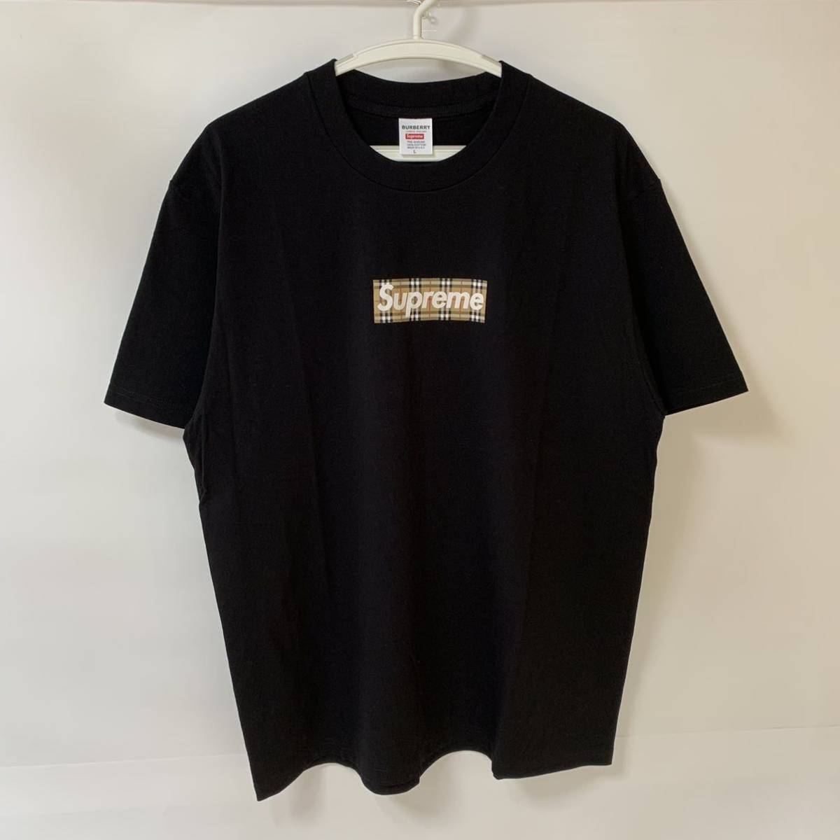ヤフオク! -「supreme バーバリー」の落札相場・落札価格