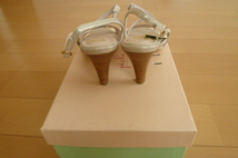 piche　Abahouseアバハウスストラップヒールサンダル靴３６、２３ｃｍ新品未使用試着のみ箱ゴールドベージュ系22cm22.5cm35_画像3