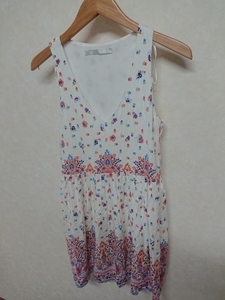 ZARA TRAFALUC 総柄 キャミワンピース カットソー ノースリーブタンクトップ XS 