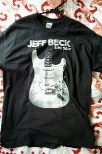 ●JEFF BECK ジェフベック　2017来日公演グッズTシャツ　●サイズ：L ＊新品　未使用　収納ボックスで保管