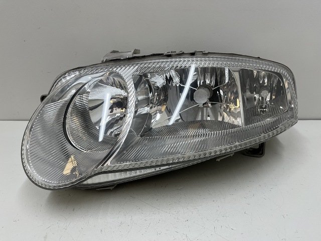 ヤフオク! アルファロメオ ヘッドライト自動車、オートバイ