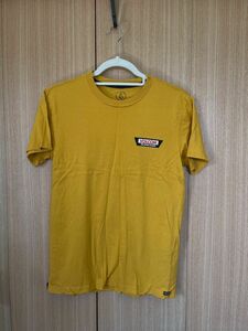 半袖Tシャツ　+VOLCOM