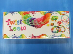 【未開封品！】★Twist Loom/ツイストルーム★本体/シリコンゴムバンド/フック/クリップ/説明書　ハンドメイドアクセサリー