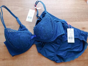 新品未使用タグ付き ブラ&ショーツセット パンツ下着 アモスタイル amo's style トリンプ B70 amostyle ネイビー