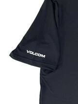 VOLCOM ボルコム A9112202BLK① メンズ XLサイズ 半袖ラッシュガード Rashguard ルーズフィット ブラック色 ヴォルコム 新品 即決 送料無料_画像4