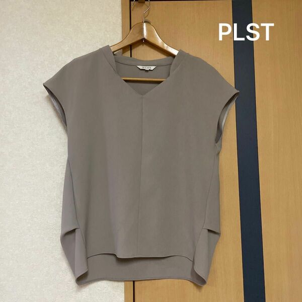 最終お値下げ　PLST プラステ 未使用 トップス 美品