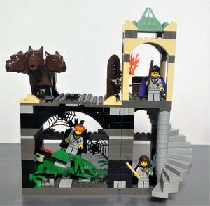 レゴ LEGO 4706 ハリーポッターと賢者の石 禁じられた廊下 フラッフィー 笛 ミニフィグ Harry Potter Sorcerer's Stone ハリポタ覚醒