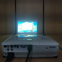 EPSON プロジェクター EB-X8/2500lm/XGA対応/軽量2.3kg★通電,動作確認済み_画像2