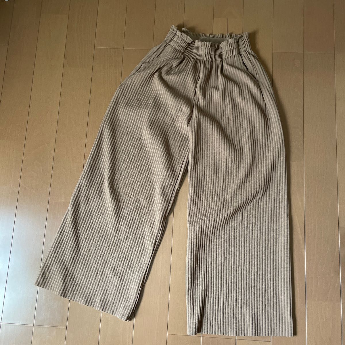 ellie Ellie ジョーゼットフレアパンツ【BEIGE】 バッグと財布