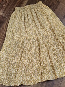 《超美品》ウェストゴム　マスタードイエローのマーメイドロングスカート　S～Mサイズ