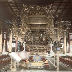 大判手彩色古写真　山梨 身延山久遠寺・祖師堂内　明治期