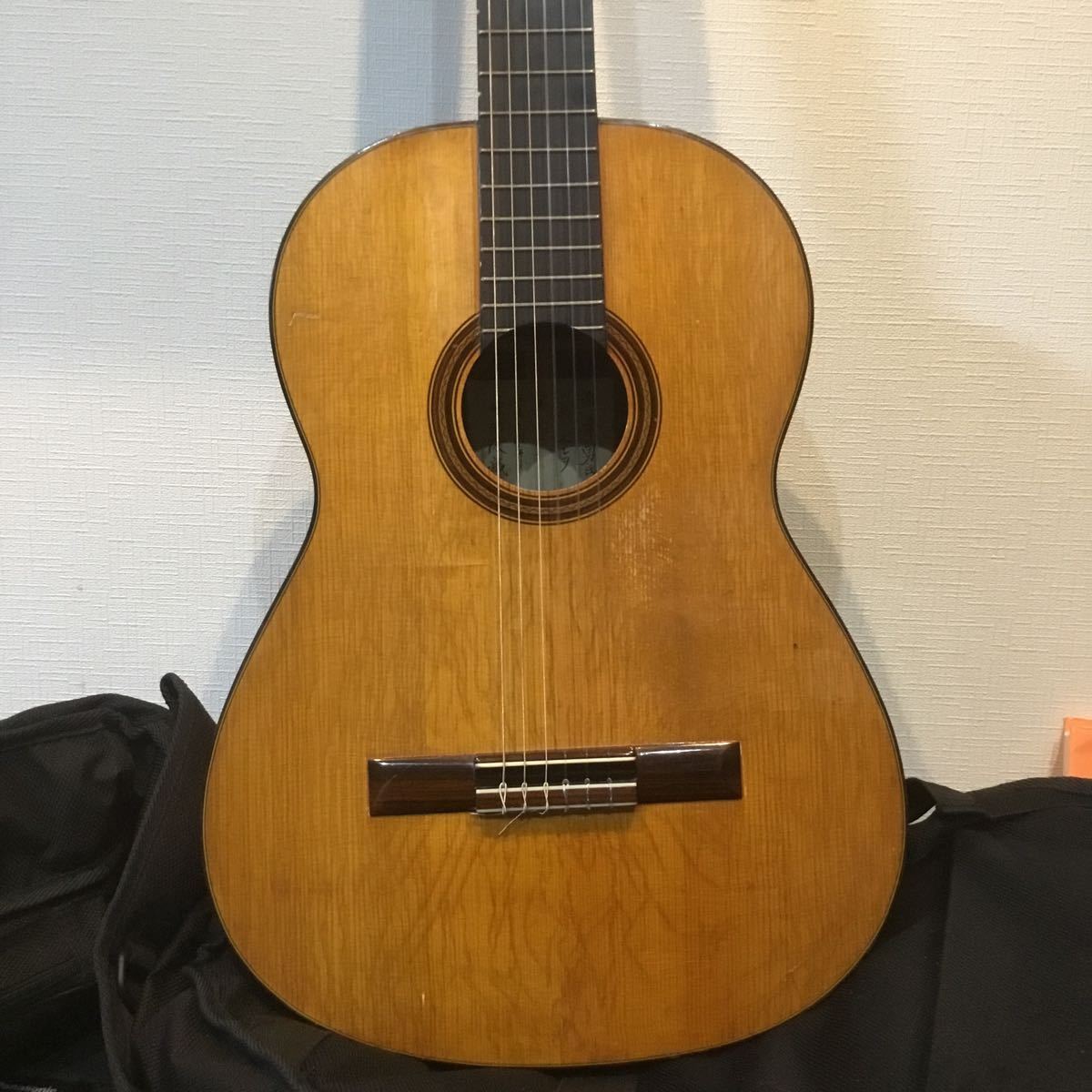 ヤフオク! -「中出」(本体) (クラシックギター)の落札相場・落札価格