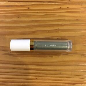 to/one リキッドアイシャドウ 05