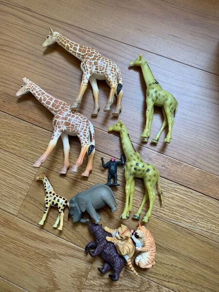 動物フィギュア