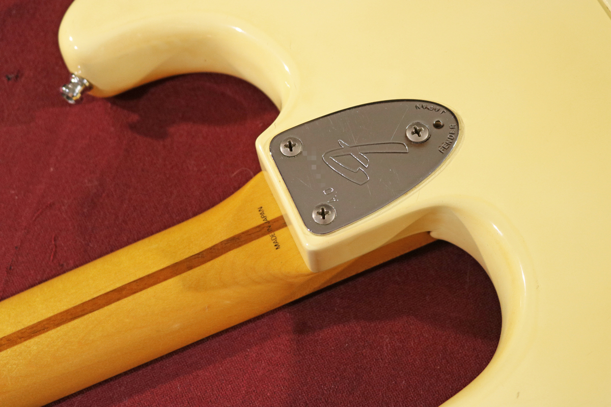 Fender Japan ST-72ストラトキャスター スキャロップ指板 日本製