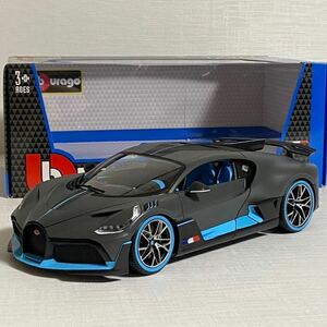 ★ブラーゴ／burago：1/18 ★ブガッティ シロン ディーボ／Bugatti Chiron Divo ★未展示モデル♪