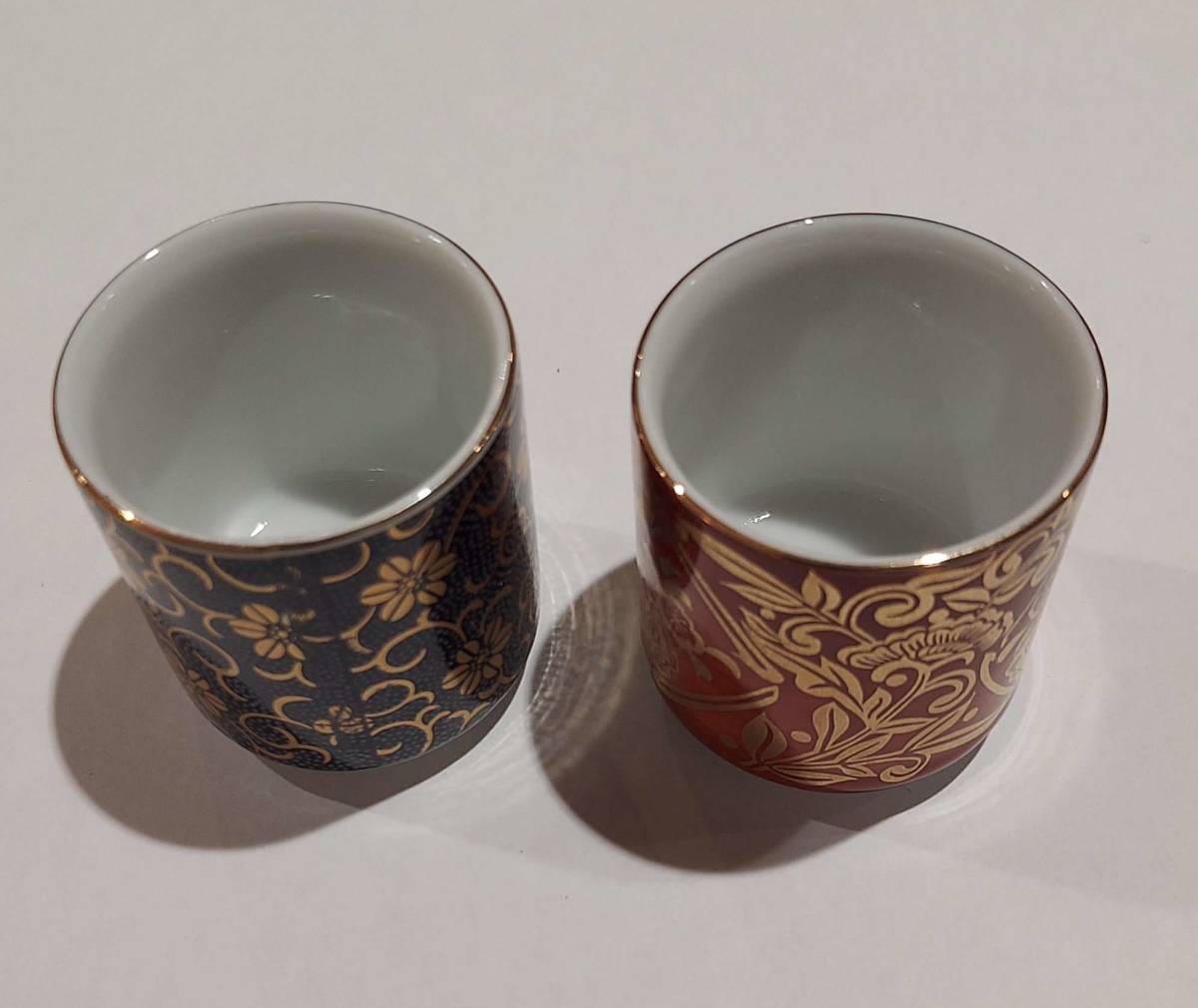 13420 【九谷焼】ぐいのみペア共箱付お猪口酒器陶芸品伝統工芸品和食器