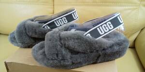 ★ UGG　アグ　新品　FAB YEAR レディース シープスキン　サンダル　羊革　24cm USA7 UK5 EU38 部屋靴 ルーム靴　★