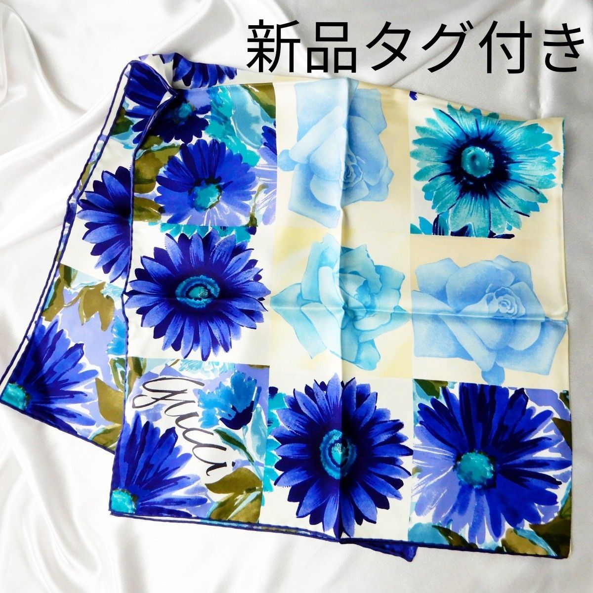 GUCCI グッチ スカーフ フローラ シルク100% 花柄 ブルー系 フラワー