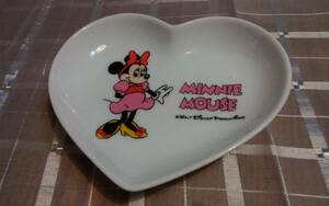  retro that time thing Disney Minnie Mouse Heart type snack plate ceramics 