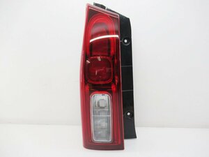 《即決あり》 タント LA650S 純正 左 テールライト ランプ LED 【 KOITO 220-69074 】(M085328)