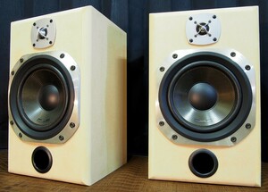  exterior selection type *2Way bus ref type speaker *Pioneer S-X720 for 24cm carbon subwoofer * Onkyo ring dome tweeter 