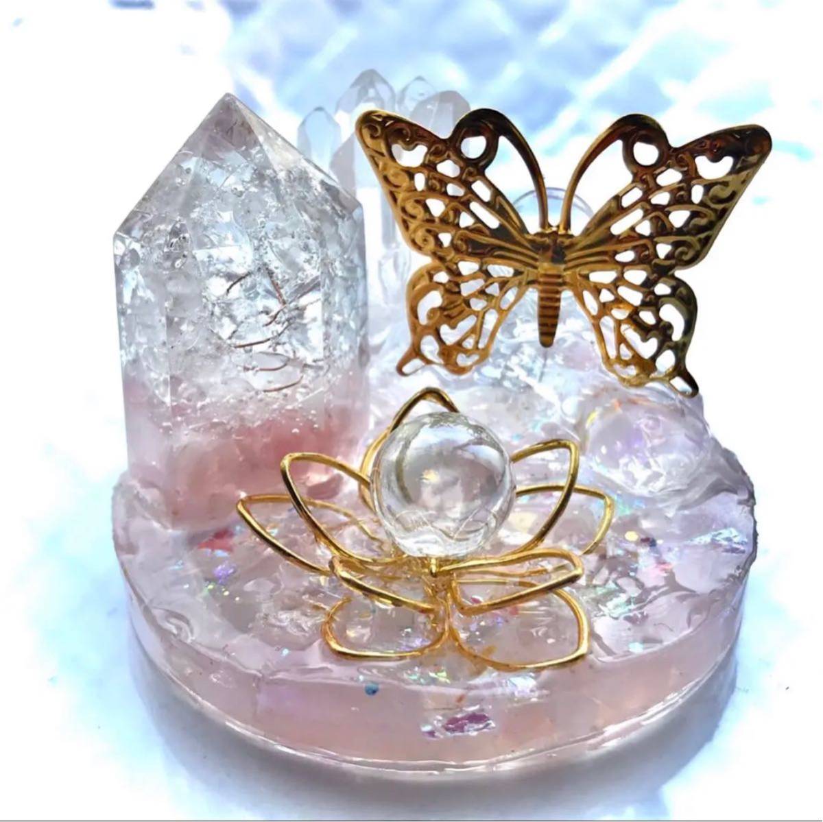 ◇Butterflies and flowers◇Orgonite◇Object◇Rose quartz◇Himalayan crystal◇, Handmade items, interior, miscellaneous goods, ornament, object