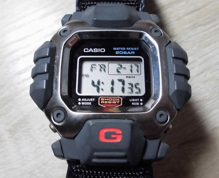 ヤフオク! -「g-shock ガンダム」(G-SHOCK) (カシオ)の落札相場・落札価格