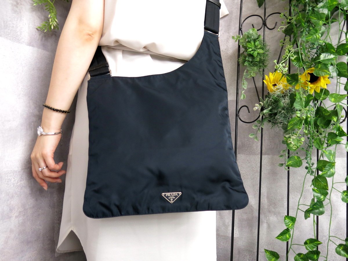 ヤフオク! - □□ PRADA ○ 美品 ○ プラダ ショルダーバッグ
