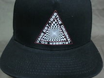 ★USA購入 アメカジ バンズ【VANS】【VANS EST.1966 THE ORIGINAL RUBBER CO.】トライアングルロゴプリント入りCAP BLACK★_画像2