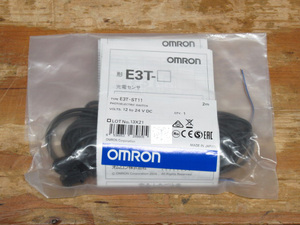 ★新品未開封 OMRON オムロン アンプ内蔵型光電センサ E3T-ST11 2m 管理5Y0725J