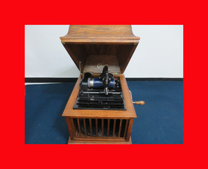 :[ old capital Kyoto ][ cylinder gramophone G-146] music box * gramophone *.. gramophone * cylinder music box * desk music box *.o.