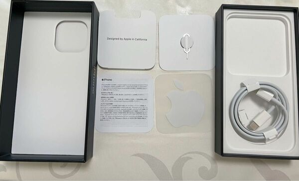 iPhone13proゴールド128GB 空箱および付属品一式(タイプCライトニングケーブル、SIM取り出しツール等)