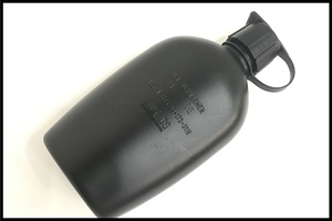 東京)イギリス軍　放出品 4）　AVON製　ウォーターボトル　ガスマスク用水筒