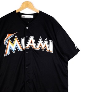 新品未使用品 Majestic ベースボールシャツ COOL BASE XXLサイズ MLB Miami Marlins #27 STANTON ワッペン ブラック ユニフォーム sh-4097