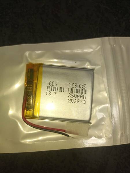 リチウムポリマー電池　３０３０３５　３５０ｍＡｈ（新品・未使用）3.7V リチウムイオン ポリマー バッテリー