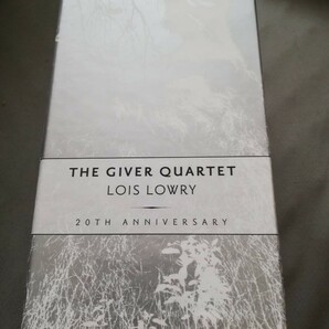 【再値下げ！一点限定早い者勝ち！送料無料】Lois Lowry『The Giver Quartet 20th Anniversary boxed set』