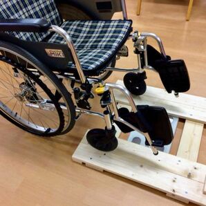 介護、グループホーム必見！車椅子用体重計セット　送料無料!