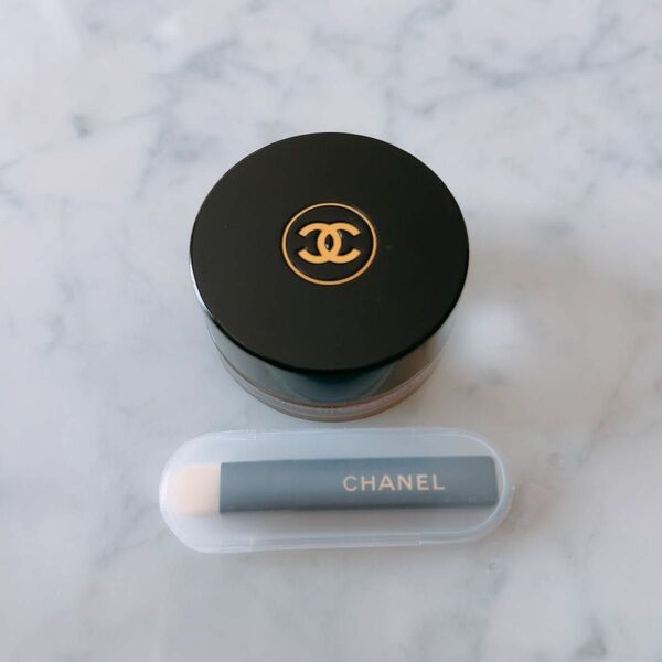 CHANEL アイシャドウ　オンブルプルミエールクレーム　　840 ブラウン　アイシャドウベース　美品