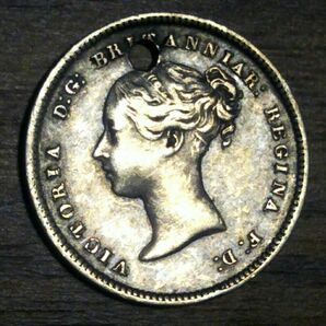 1868年 ヴィクトリア 4ペンス 銀貨 チャーム