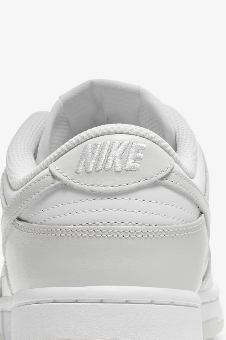 送料無料W23.5cm 新品未使用Nike WMNS Dunk Low Photon Dust ナイキ