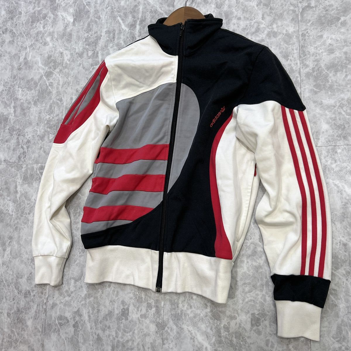 ヤフオク! -「adidas トラックジャケット」(アディダス) (あ)の落札