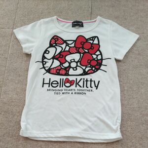 １３０サイズ　キティＴシャツ 　半袖Tシャツ