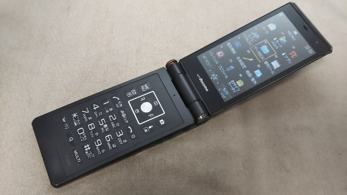 DG4570 docomo FOMA F-01E FUJITSU 富士通ガラケー折畳式簡易動作確認