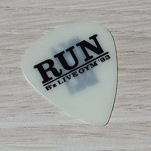 B'z ギターピック RUN (蓄光) LIVE-GYM '93 Tak Matsumoto 松本孝弘 初期 1993 公式ツアーグッズ Guitar Pick