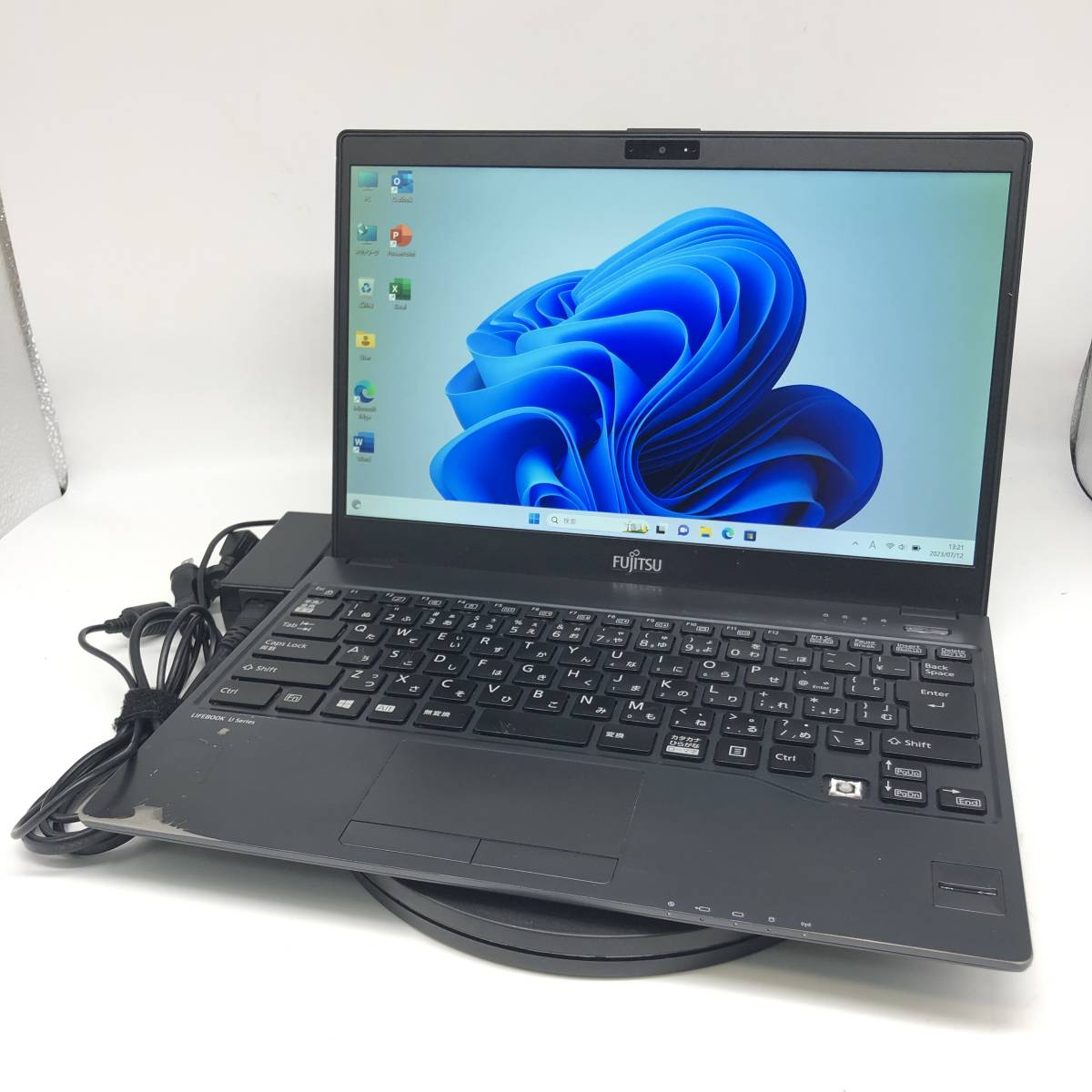 動作品】ライフブックLIFEBOOK MU937 FMVC07007 CPU Celeron 3965U